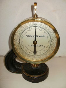 Automatic Micrometer F. Leumg & Co